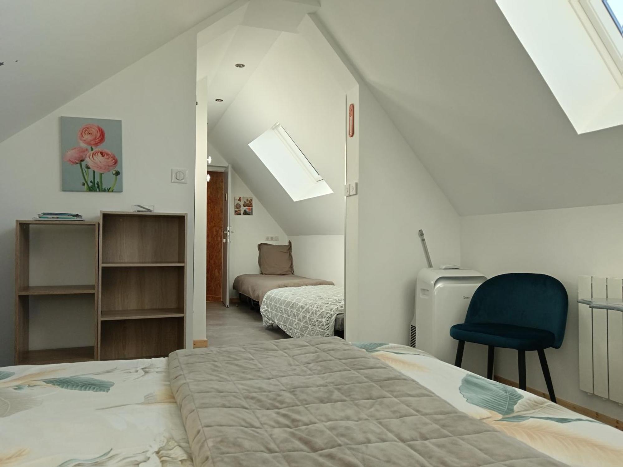 L'Ancienne Forge: Charming Bed & Breakfast with Three Unique Rooms Louvetot Exterior photo